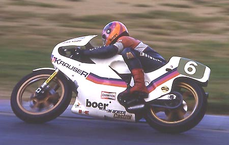 Outro nome, outras cores, mesma moto: as KR de Mang correram como Krauser em 1980.